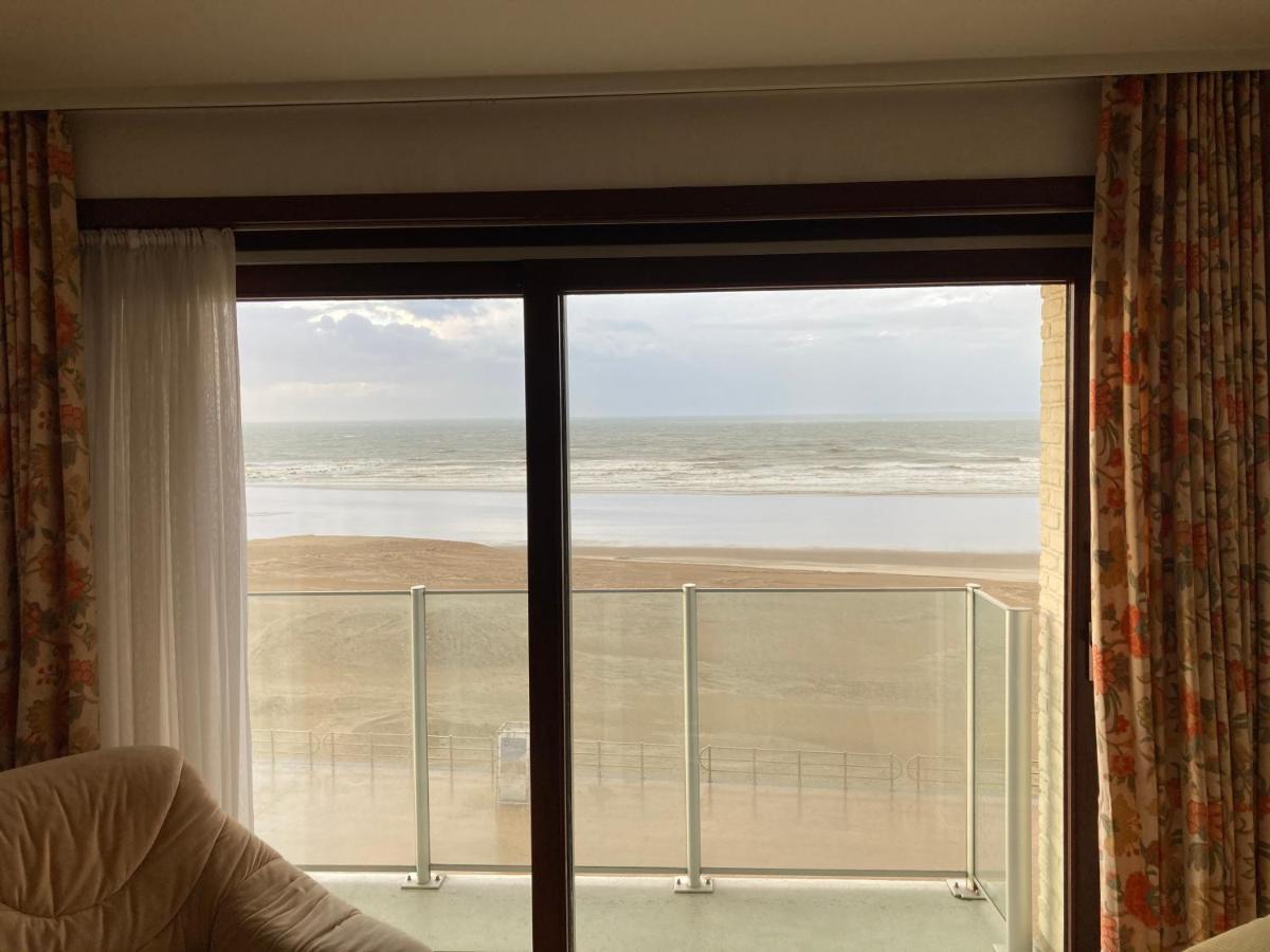 Seagull, Ruim En Volledig Vernieuwd Appartement Met Zeezicht In Westende Middelkerke Bagian luar foto