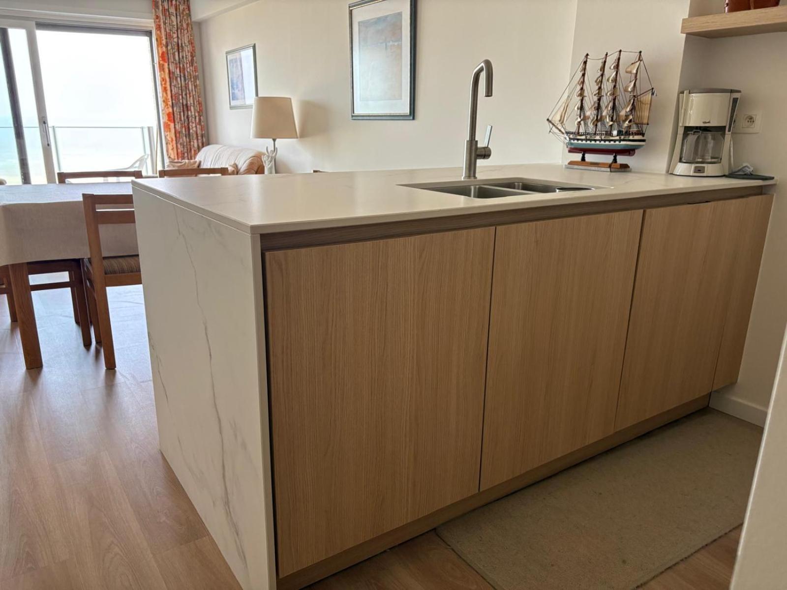 Seagull, Ruim En Volledig Vernieuwd Appartement Met Zeezicht In Westende Middelkerke Bagian luar foto